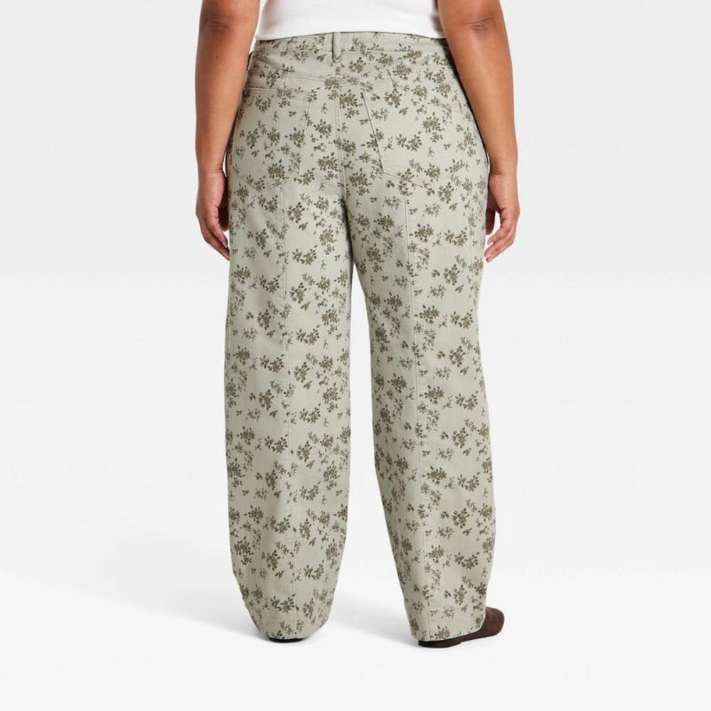 Women's Plus Straight Leg Twill Floral Print Pant - Ava & Viv Olive Green 18 - Picture 2 of 3